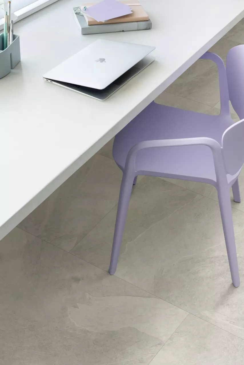 LVT-плитка Moduleo клеевая Roots 0.55 EIR Mustang Slate 70177CD