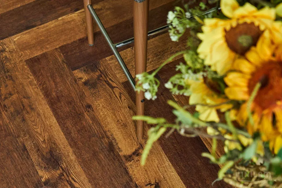 LVT-плитка Vinilam клеевая Parquet Herringbone Glue 2,5 мм арт.GD11155 Паркет Парижский 