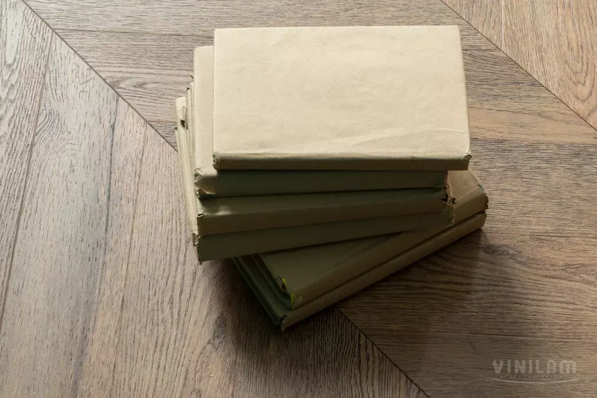 LVT-плитка Vinilam замковая Chevron 8,5 мм арт.RI153610CL4 Шеврон Нормандия 