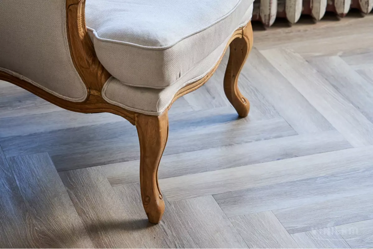 LVT-плитка Vinilam замковая  Parquet Herringbone 6,5 мм арт.IS11122 Паркет Эрмитаж 