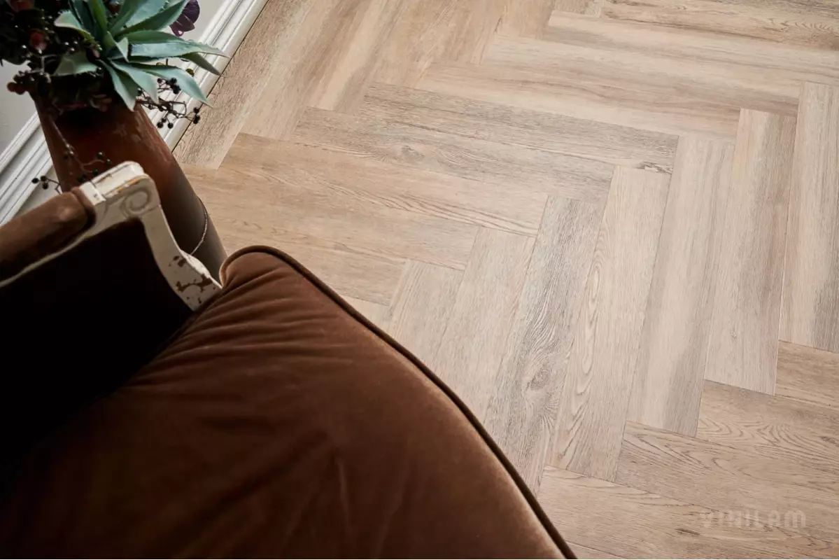 LVT-плитка Vinilam замковая  Parquet Herringbone 6,5 мм арт.IS11133 Паркет Северный 