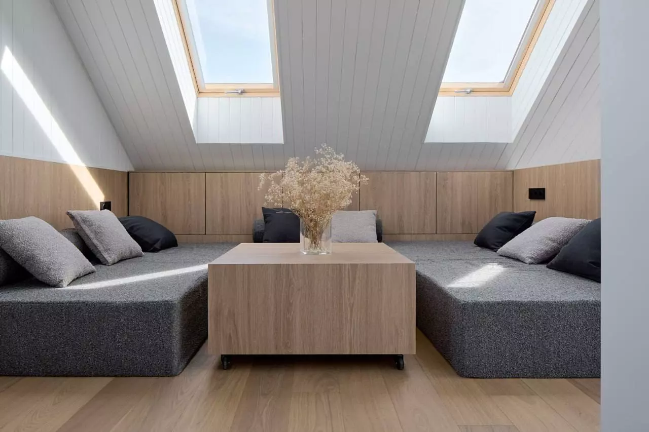 Паркетная доска AUSWOOD Travel 31 кл. OAK CAPRI AB (1200x168x12 мм) 2,016 м2