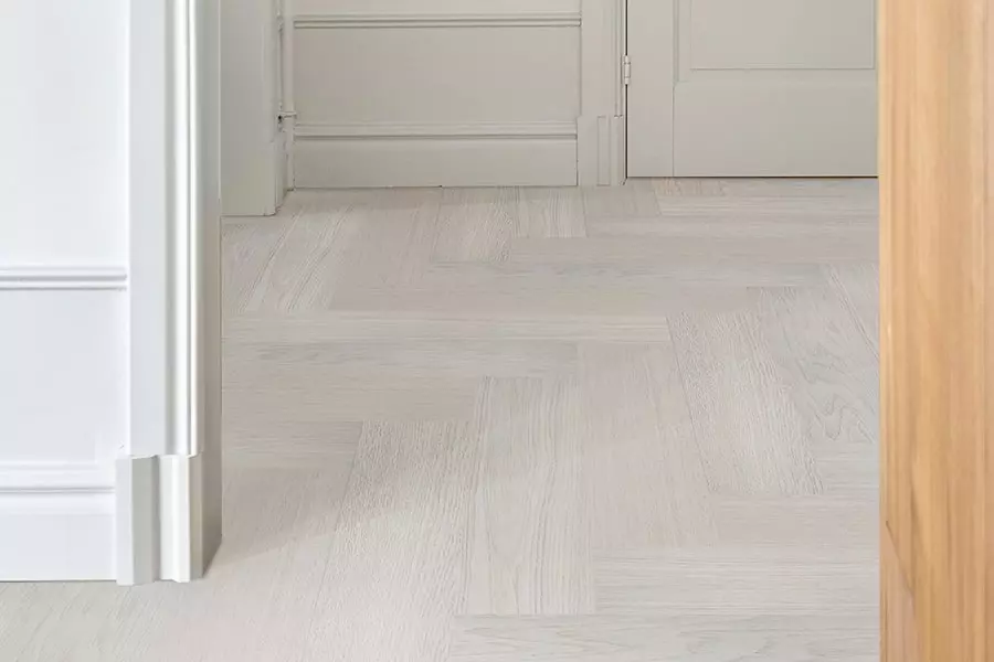 Паркетная доска AUSWOOD Travel Herringbone 31 кл. OAK MALTA ABCD 